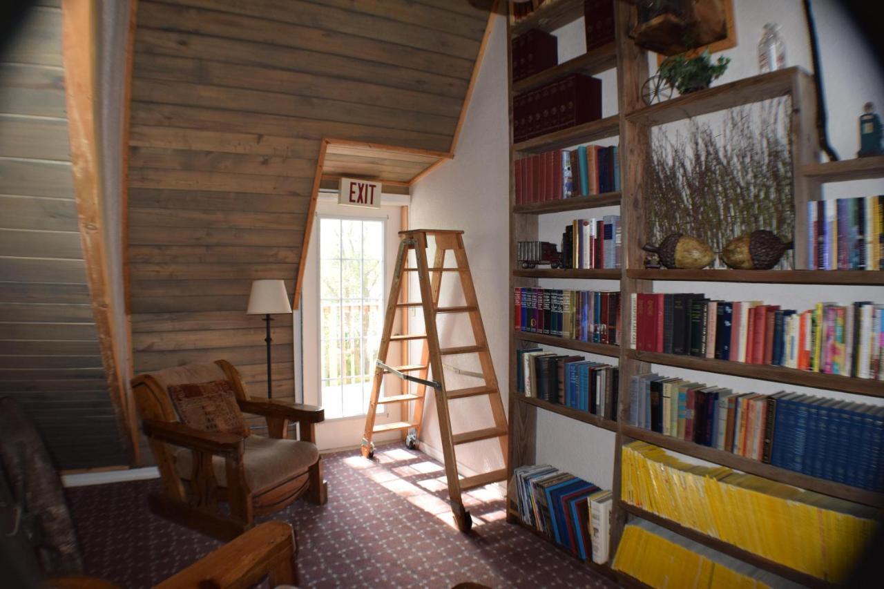 Grist Mill Inn Монтичелло Номер фото