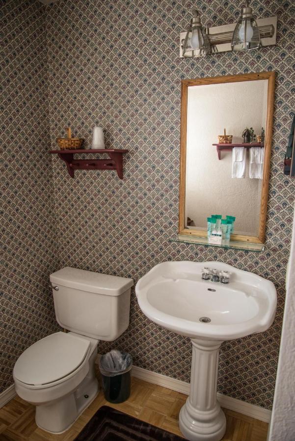 Grist Mill Inn Монтичелло Номер фото
